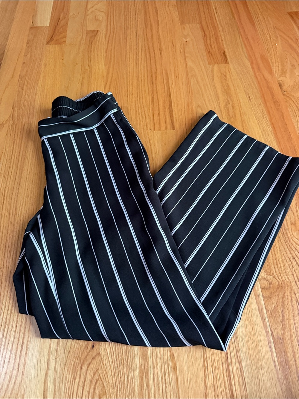 Jones Studio Black Pinstripe Wide-Leg Pants